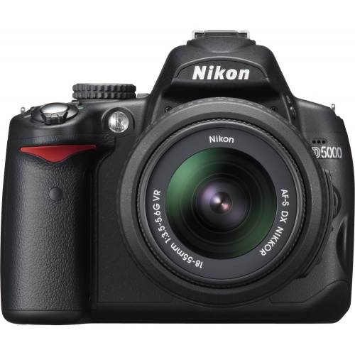 Фото Nikon D5000 (kit AF-S DX 18-55 VR)